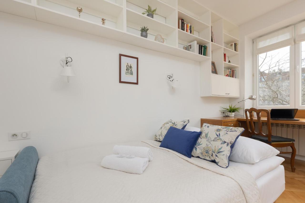 Koszykowa Sunny Studio By Noclegi Renters Варшава Екстер'єр фото